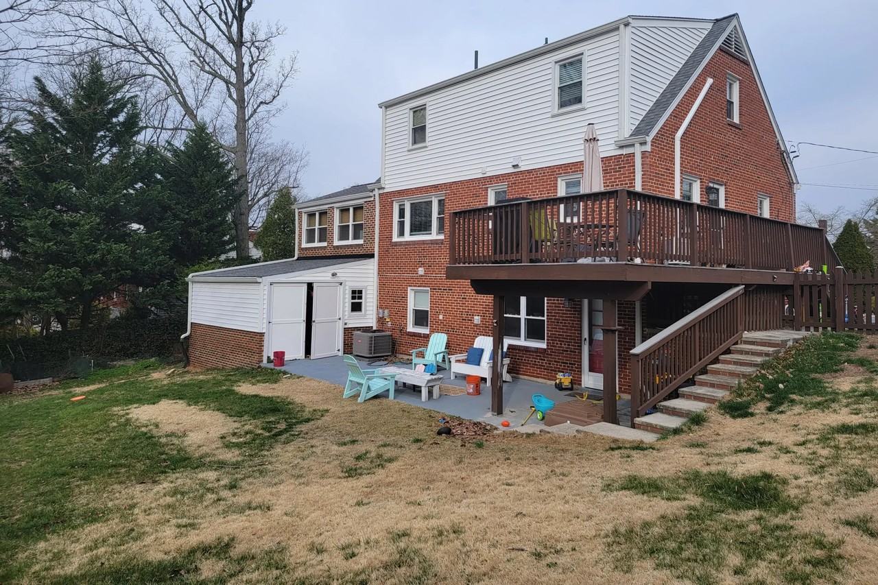 10417 43rd Ave - Photo 2 of 27