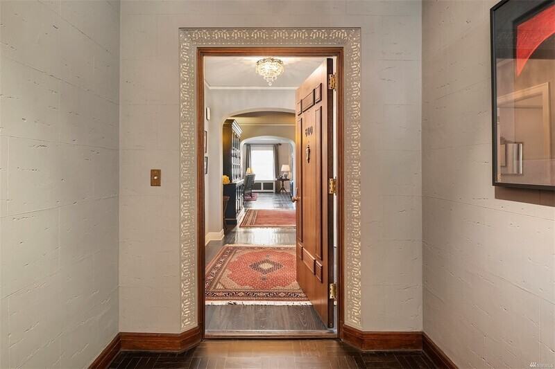 1223 Spring St #600 - Photo 2 of 31