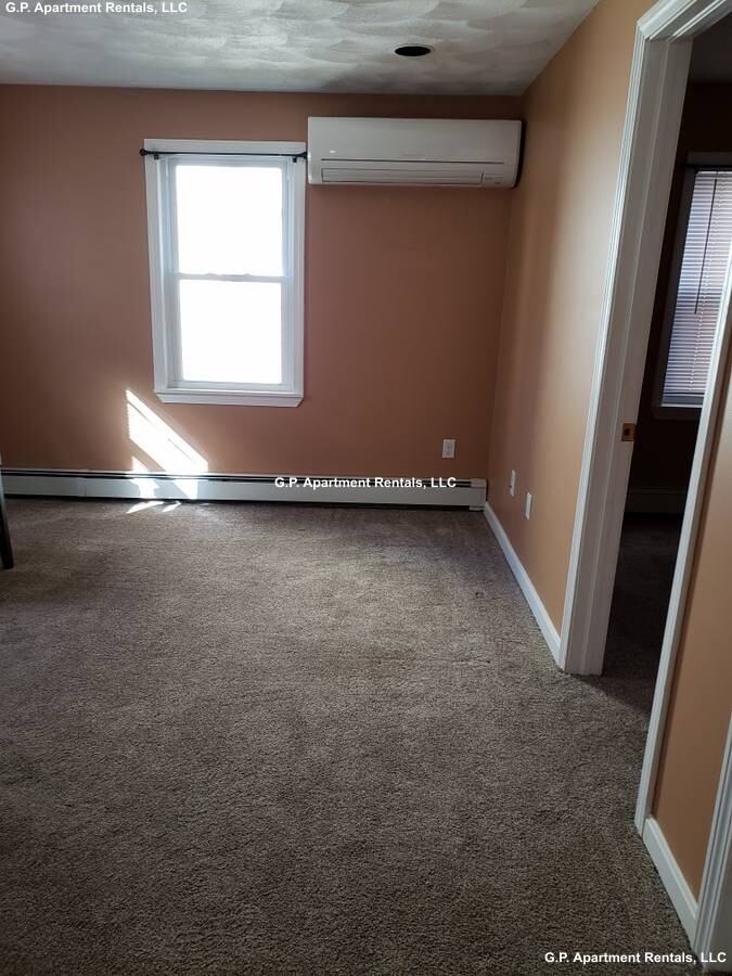 18 Sherman St #1 - Photo 3 of 7