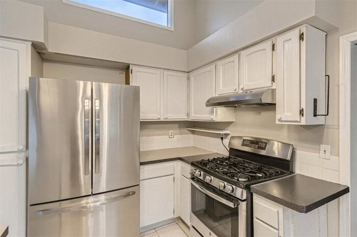 4311 Ne 14th Ave - Photo 3 of 26