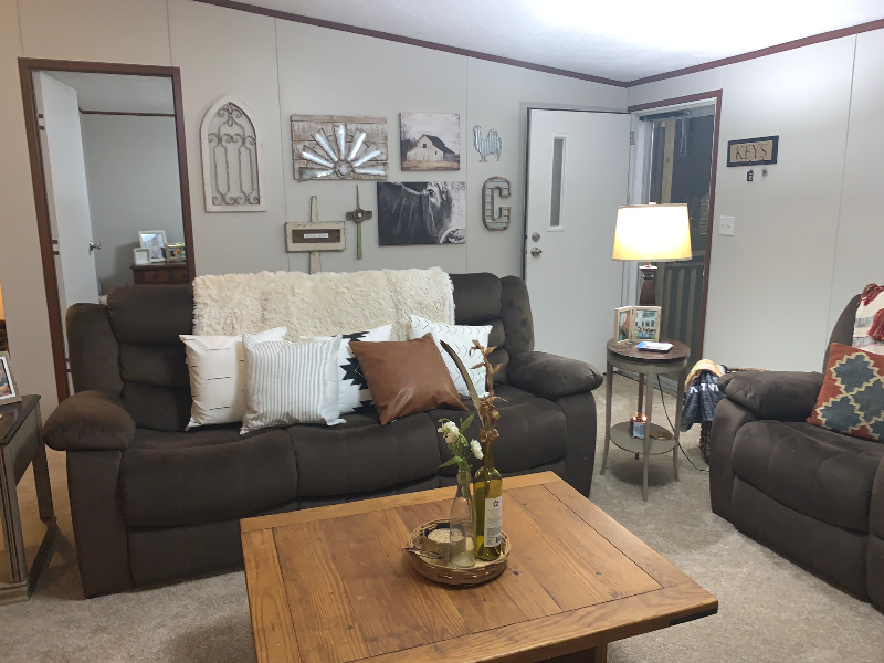 14490 Boondocks Rd - Photo 3 of 5