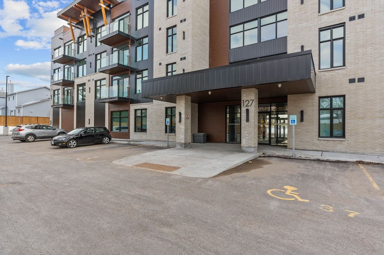 127 Boyd Street #210