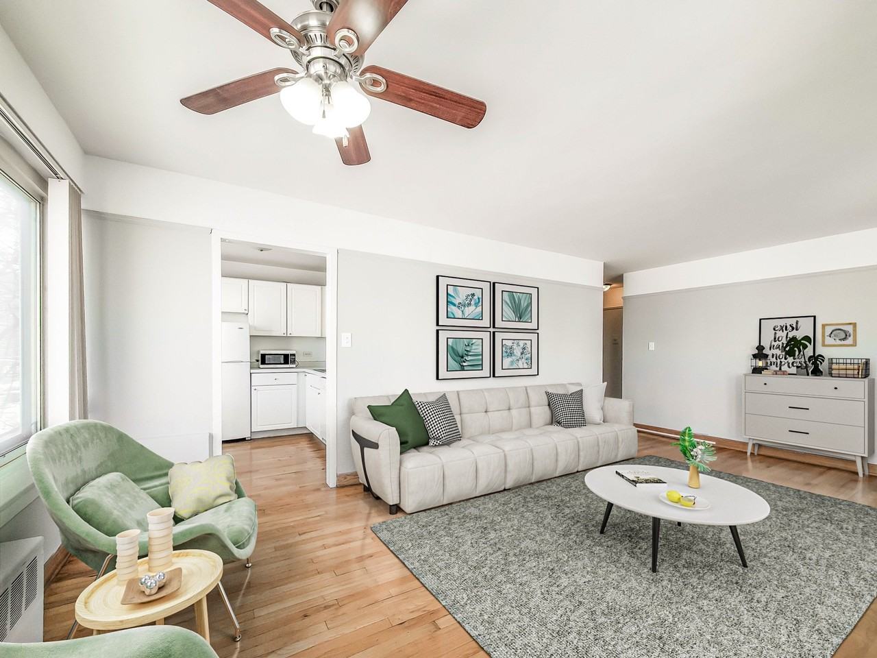 Clarendon Shores - Photo 3 of 29