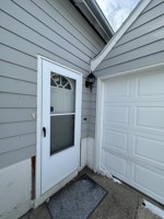 featured image of 424 12th Ave #B