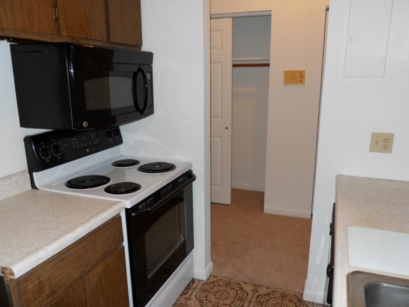 Belmont St #37 - Photo 2 of 7