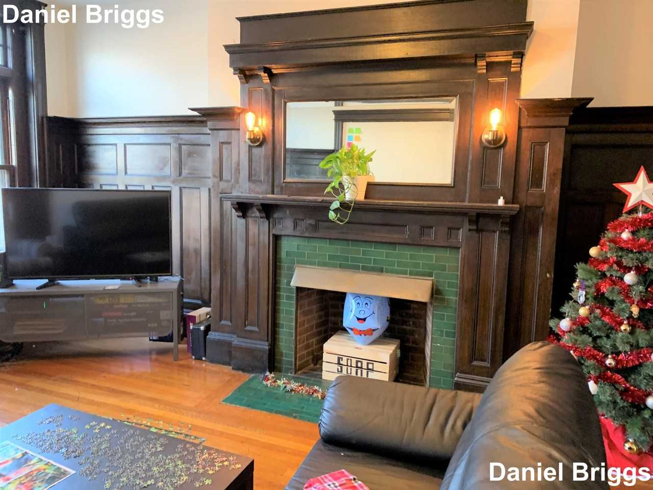 1905 Beacon St #2 - Photo 5 of 26