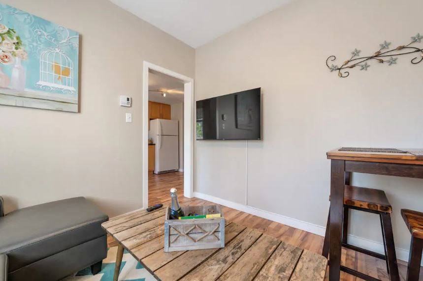 545 Atlantic St - Photo 5 of 16