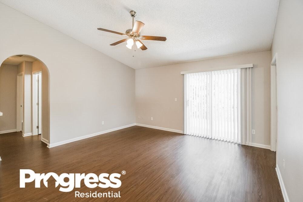 3465 Natalie Dr N - Photo 3 of 21