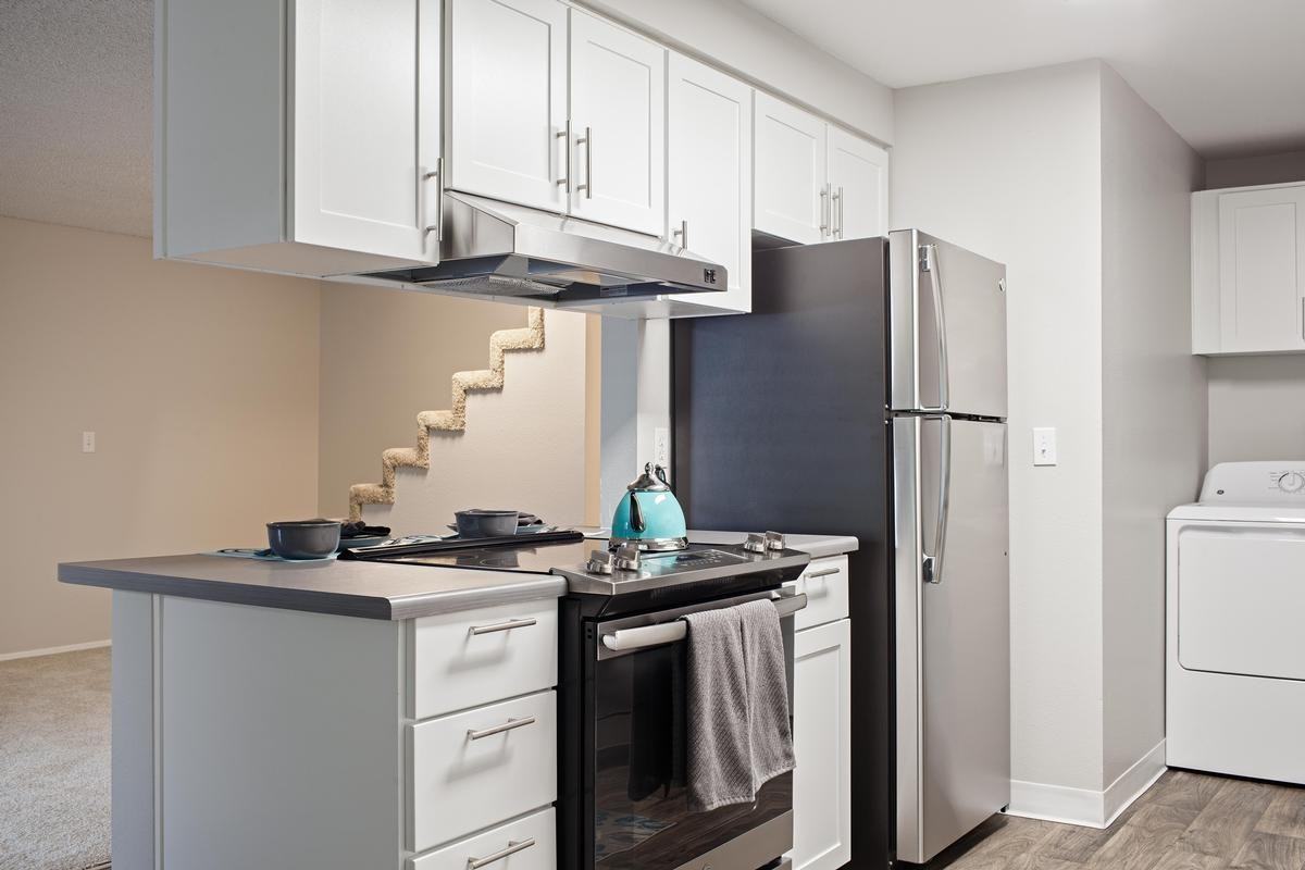 13601 Southeast 19th Street - Photo 7 of 8