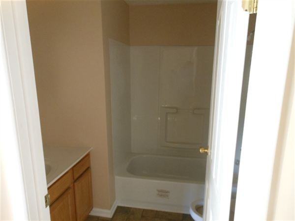 11270 Lodgeview Ct - Photo 3 of 10