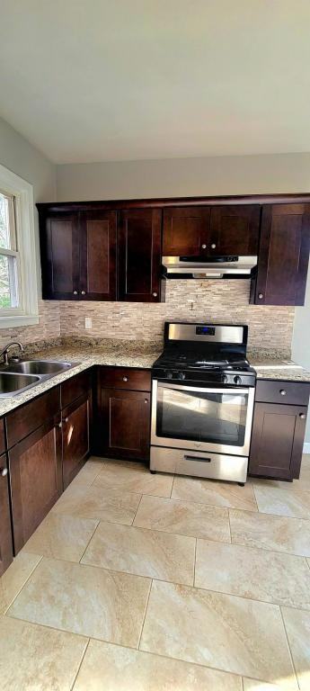 629 Highland Ave - Photo 4 of 11