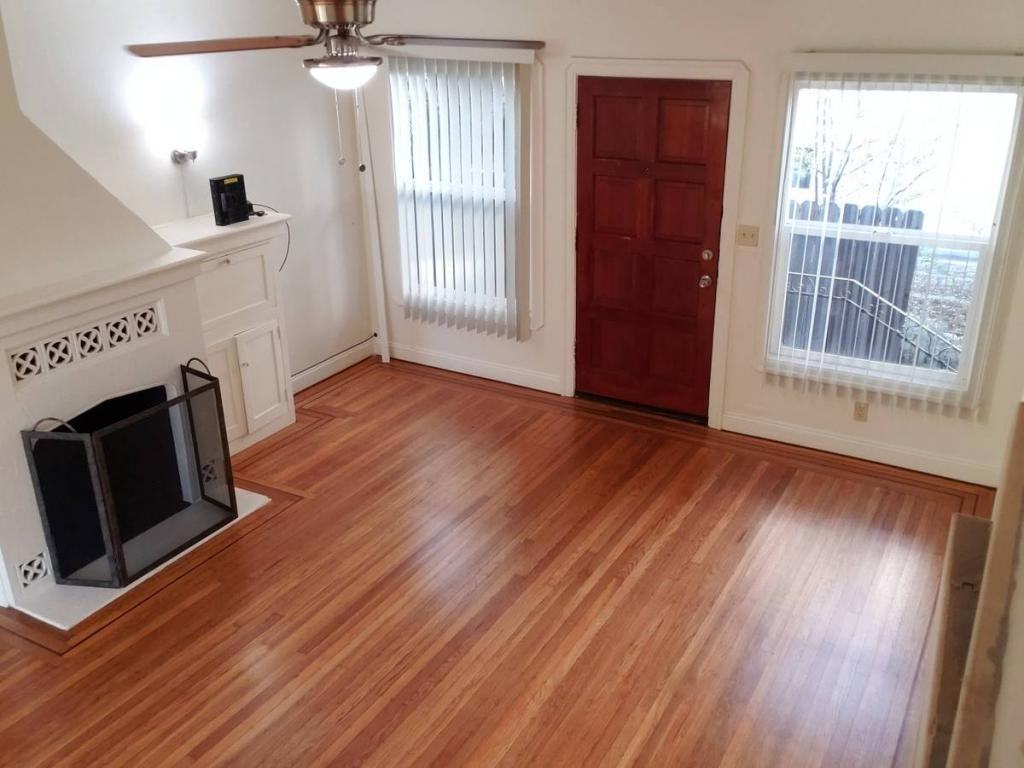 2924 Schyler St - Photo 2 of 10