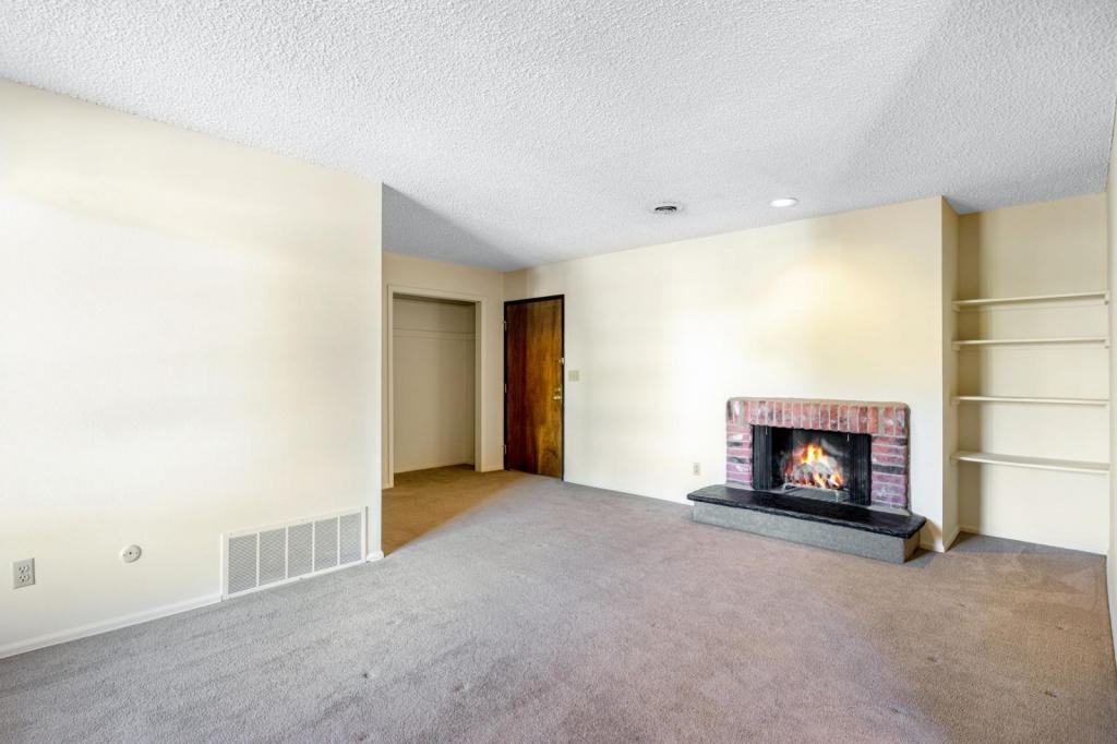 6520 Delmonico Dr - Photo 3 of 22