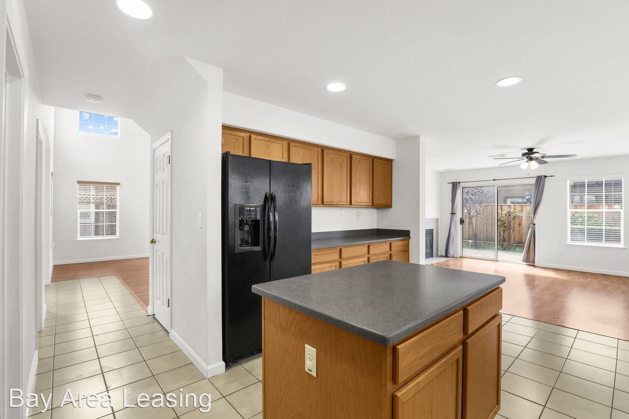 32773 S Folklore Loop - Photo 2 of 50