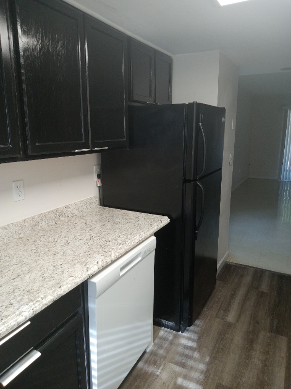 2541 S Myrtle Ave #C - Photo 7 of 22