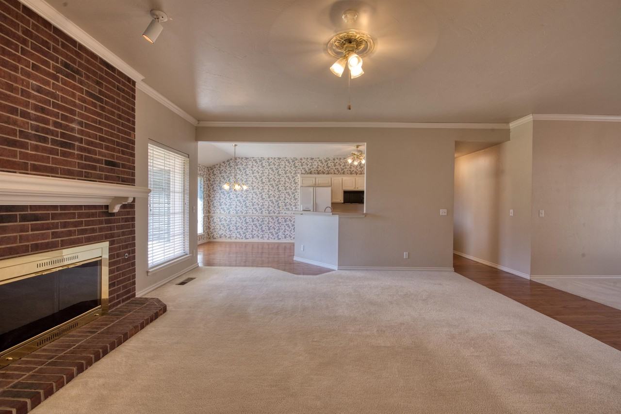 15501 Arbuckle Hts #1 - Photo 7 of 24