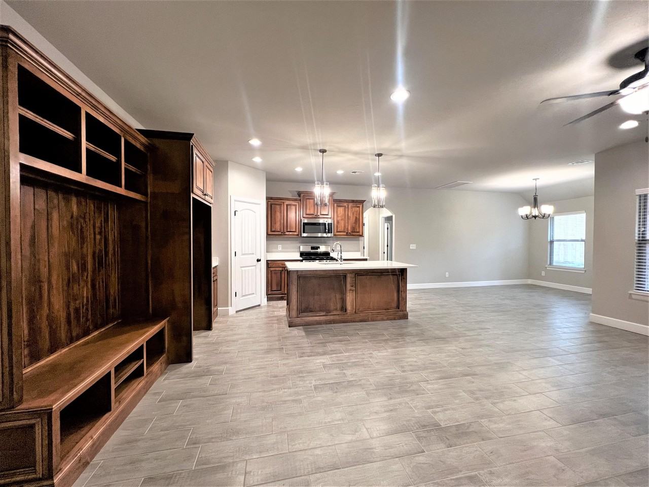 500 Nw 176th St #1 - Photo 5 of 34