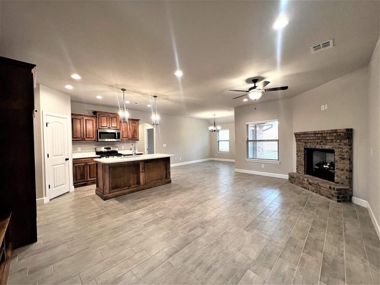 500 Nw 176th St #1 - Photo 6 of 34