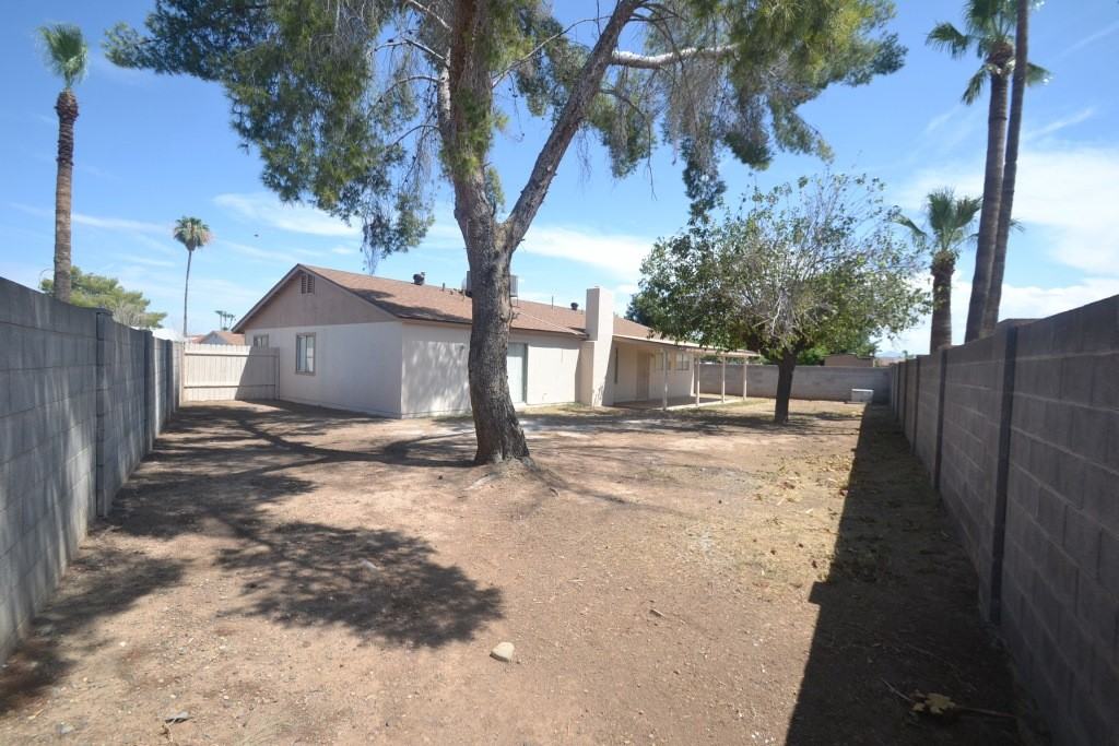 4024 N 84th Ln - Photo 2 of 21