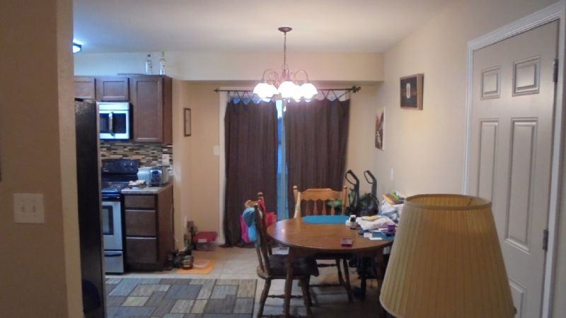 322 Cumming Ave - Photo 3 of 7