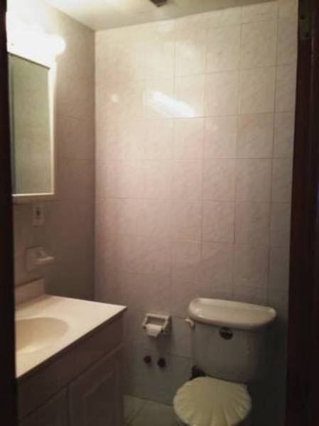 5th avenue - Photo 2 of 5