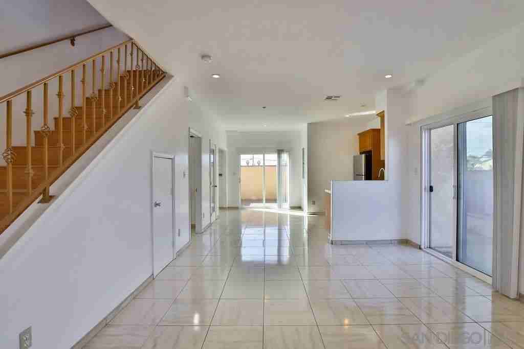 830 Harris Ave - Photo 3 of 25