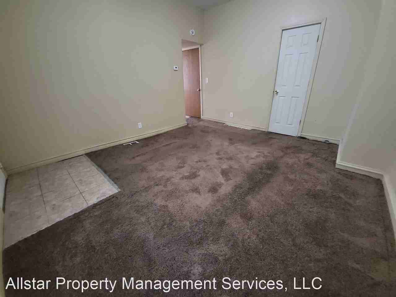 1128 E. 67th - Photo 2 of 5