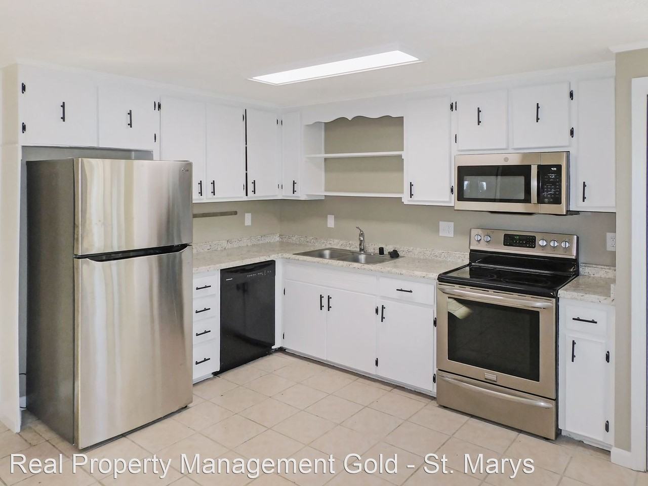 22929 Town Creek Dr - Photo 2 of 14