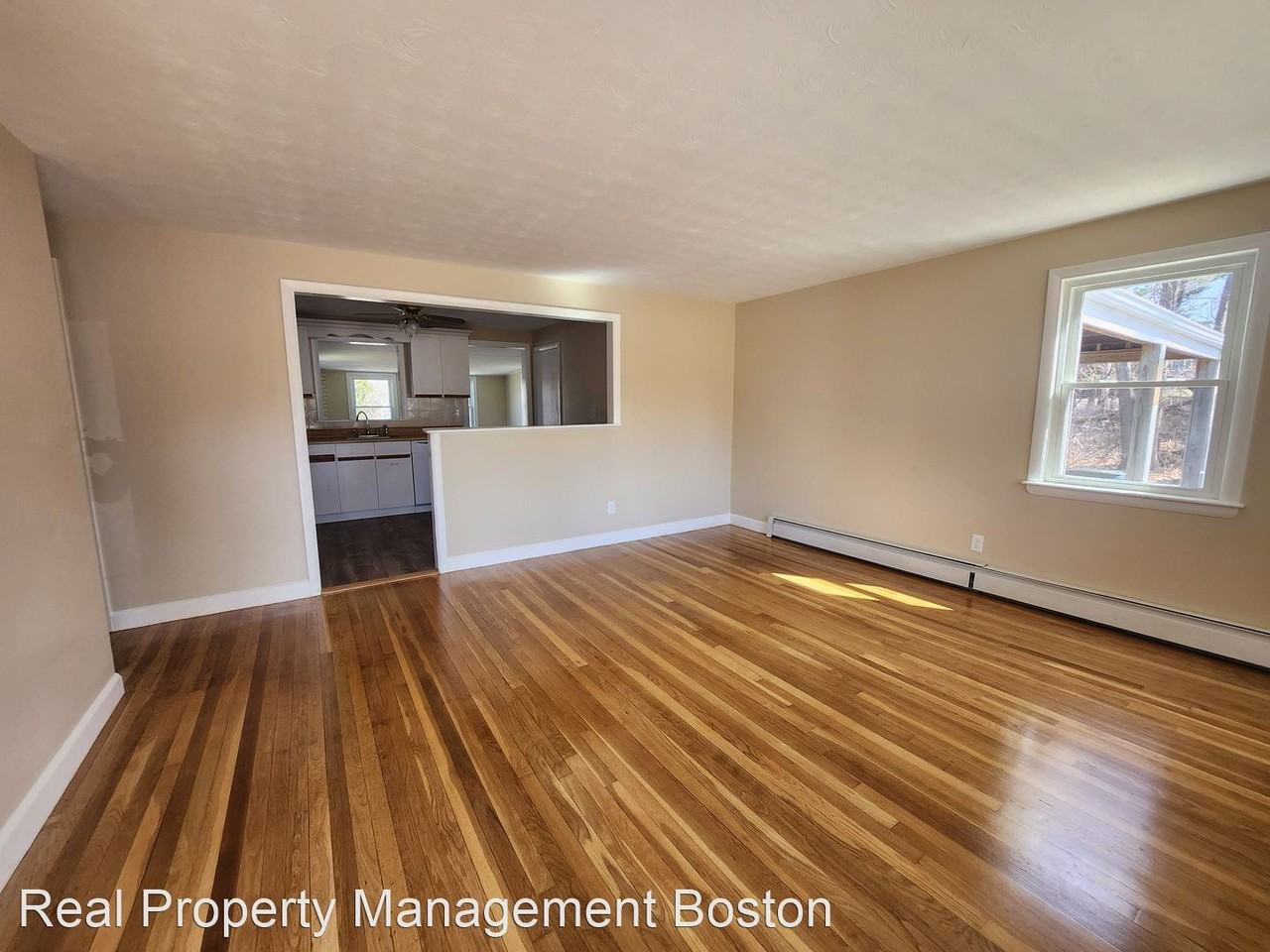 33 Truman Dr - Photo 2 of 14