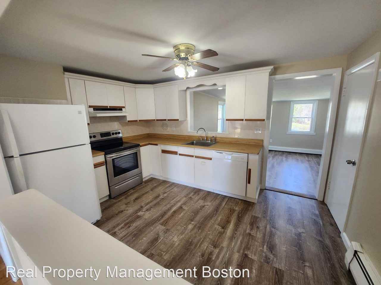 33 Truman Dr - Photo 3 of 14