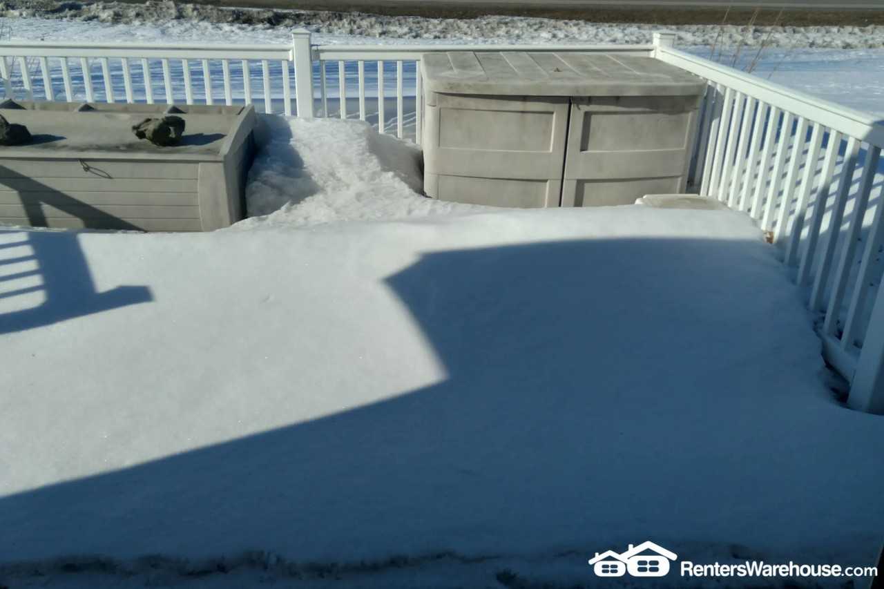 700 Ochotto Lake Dr - Photo 3 of 36