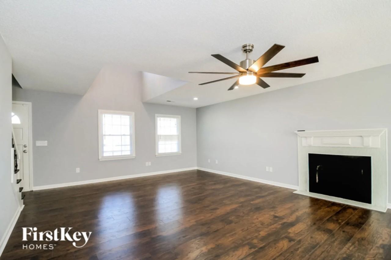 701 Hampton Way Dr - Photo 3 of 15