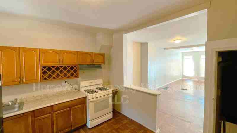 317 S Mount St #317SMOU - Photo 2 of 30