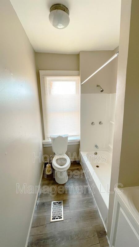 317 S Mount St #317SMOU - Photo 3 of 30