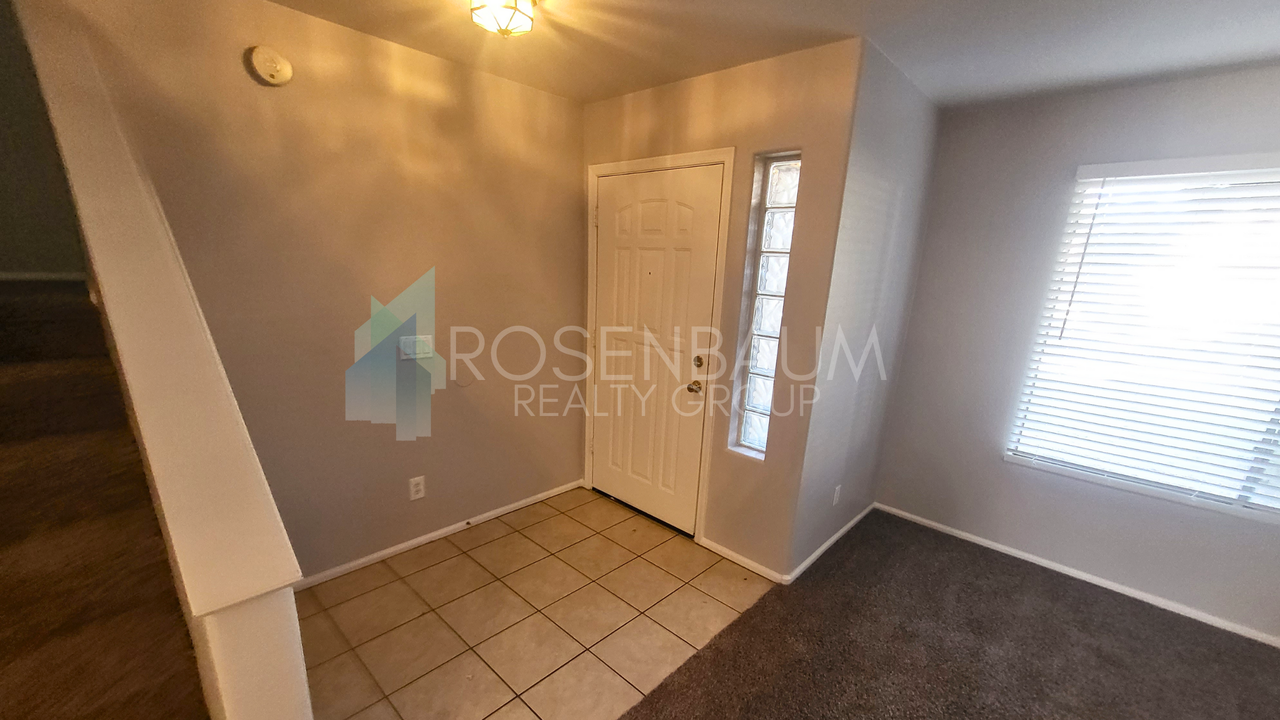 29773 N Blackfoot Daisy Dr - Photo 3 of 26