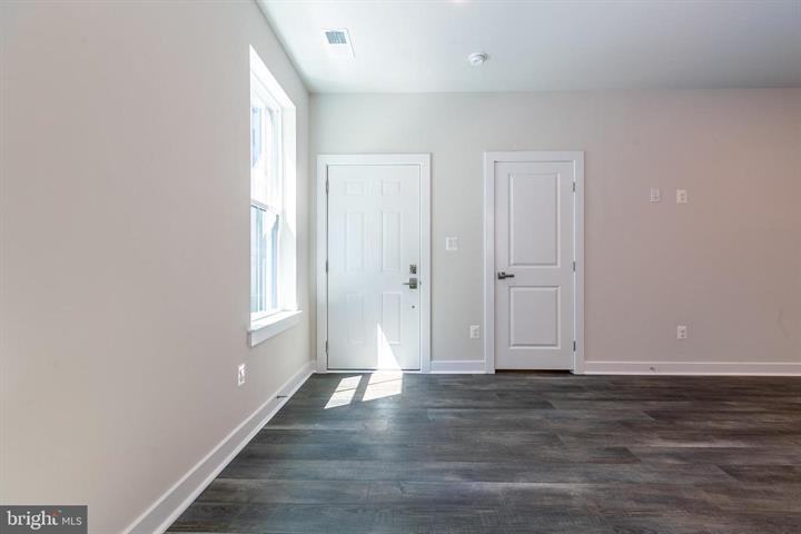 2328 Water Promenade Ave - Photo 3 of 50