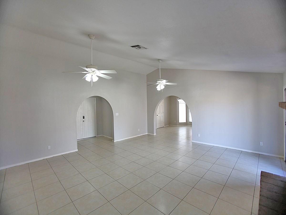 6308 W Desert Cove Ave - Photo 3 of 20