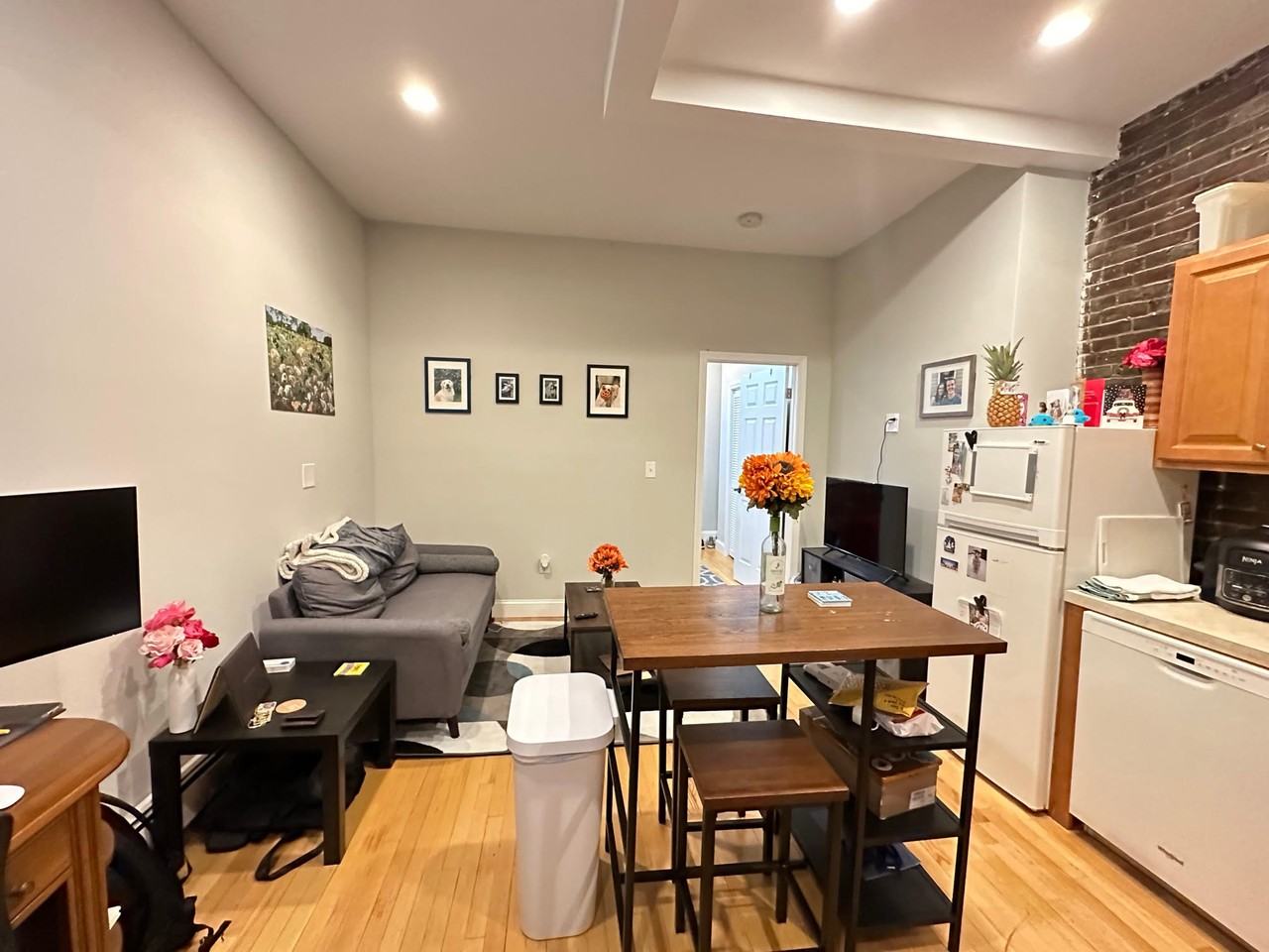 204 Endicott St #1 - Photo 3 of 6
