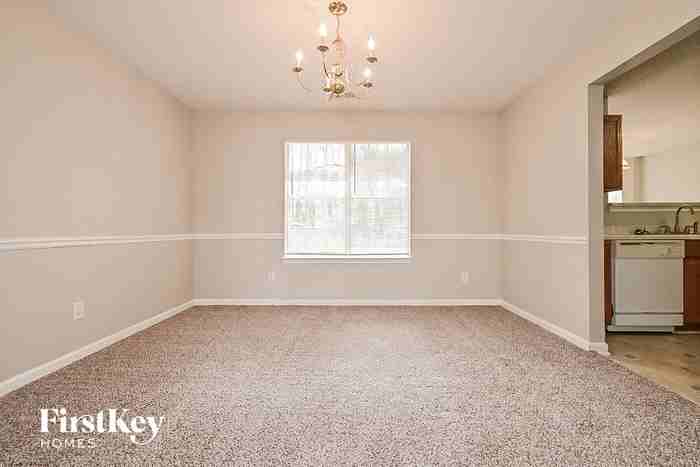 161 Titan Rd - Photo 3 of 15