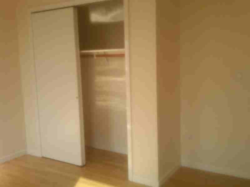 3137 Broadway - Photo 2 of 4