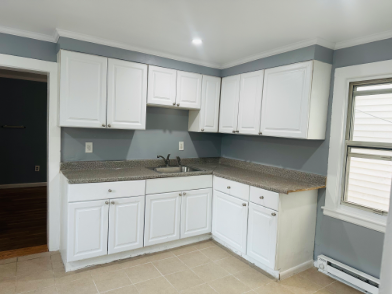 291 Lexington St #2 - Photo 5 of 9