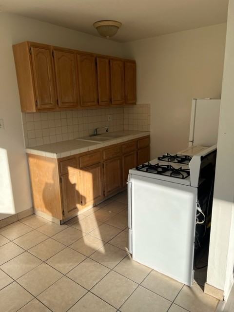 SYCAMORE VILLAS - Photo 5 of 5