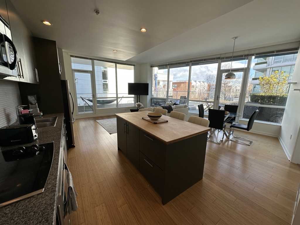 399 Tyee Road, Victoria, BC V9A 0A8 2 Bedroom Apartment for 3,950