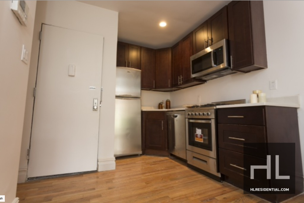 Sidney Pl #18 - Photo 2 of 8