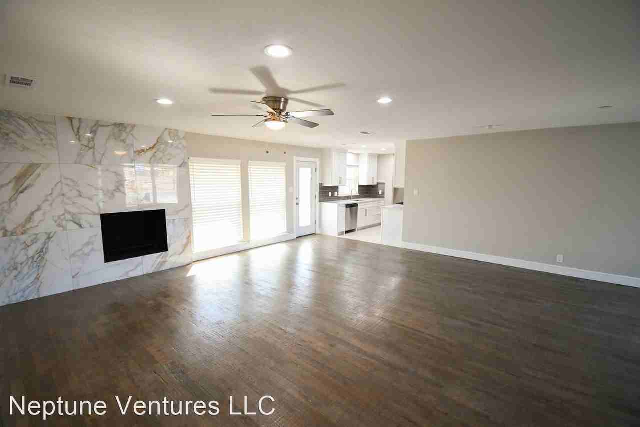 1422 Addington St - Photo 2 of 19