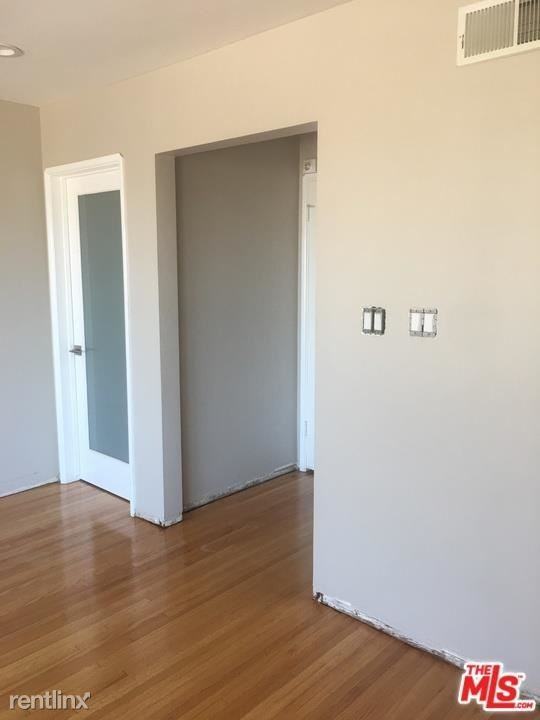 5237 W Slauson Ave - Photo 2 of 10