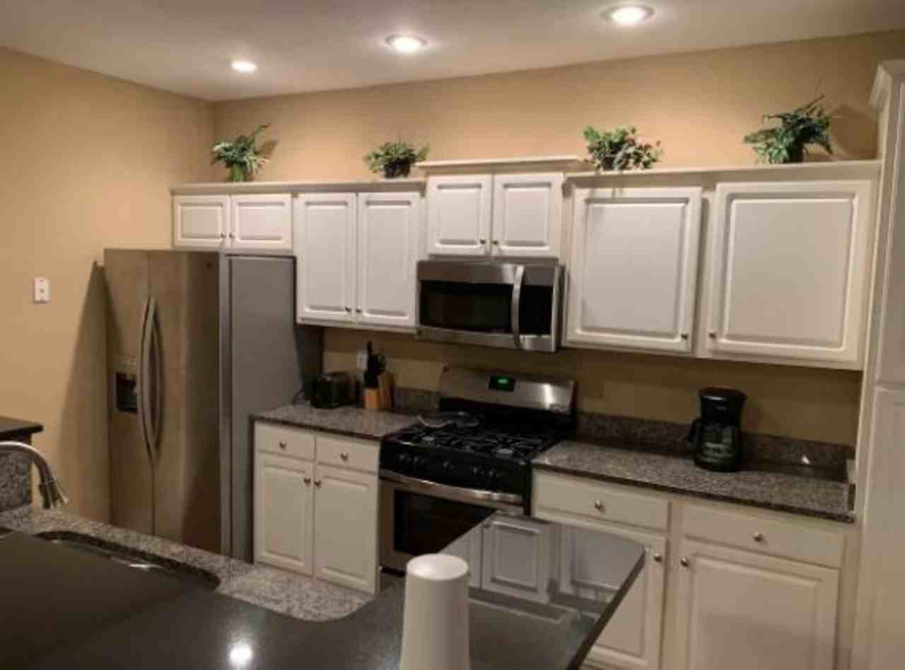 2635 Mcguire Dr Nw #4 - Photo 3 of 7