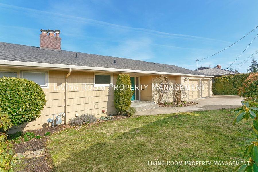 4404 Sw Council Crest Dr - Photo 3 of 28