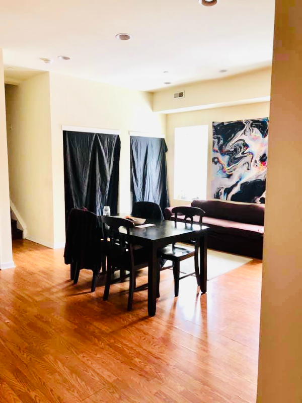 1447 N 17th St #B - Photo 3 of 10