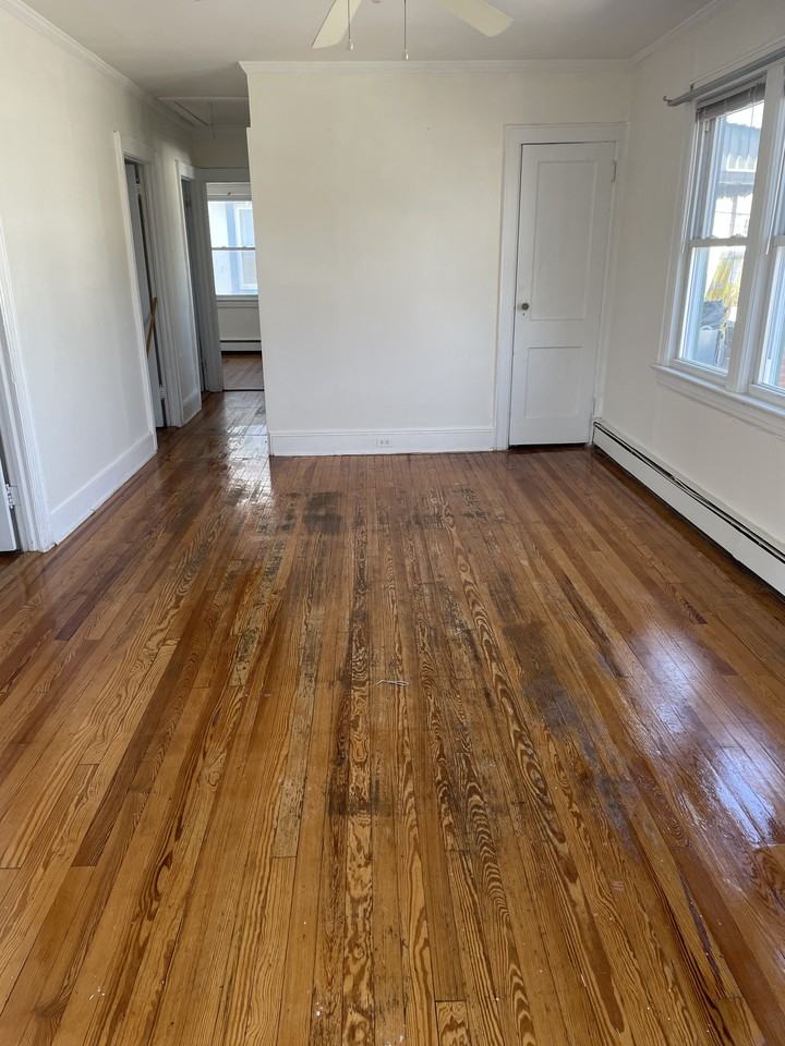 105 Illinois Avenue - Photo 5 of 19